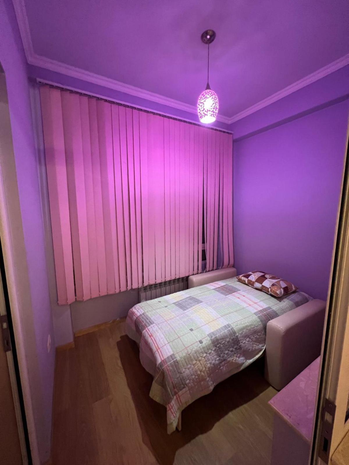 Rent Inn Yerevan On North Avenue Buitenkant foto