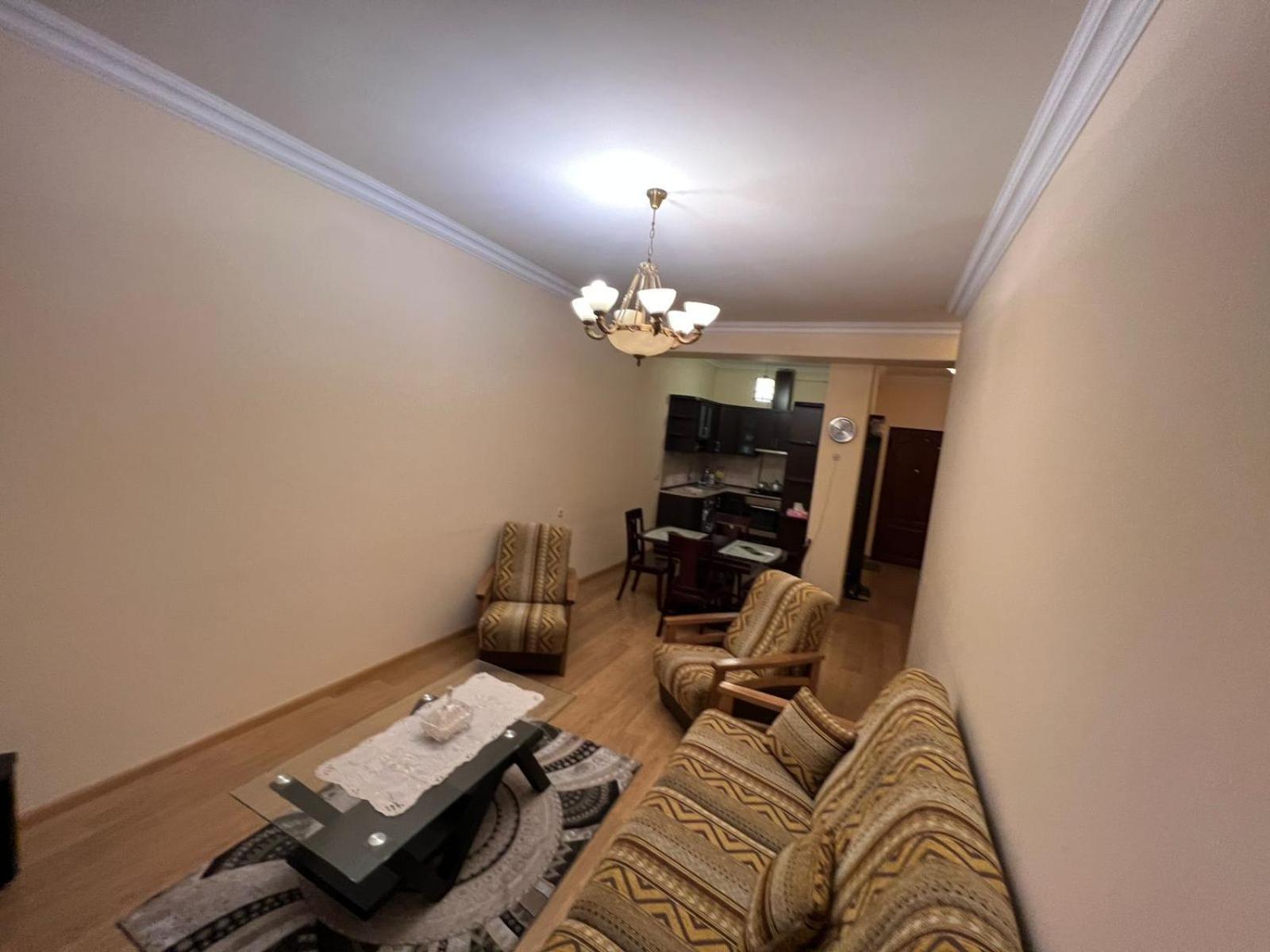 Rent Inn Yerevan On North Avenue Buitenkant foto